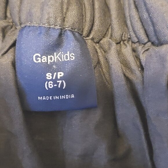 GapKids casual black girl's skirt  Size S/P (6-7) - Picture 2 of 2
